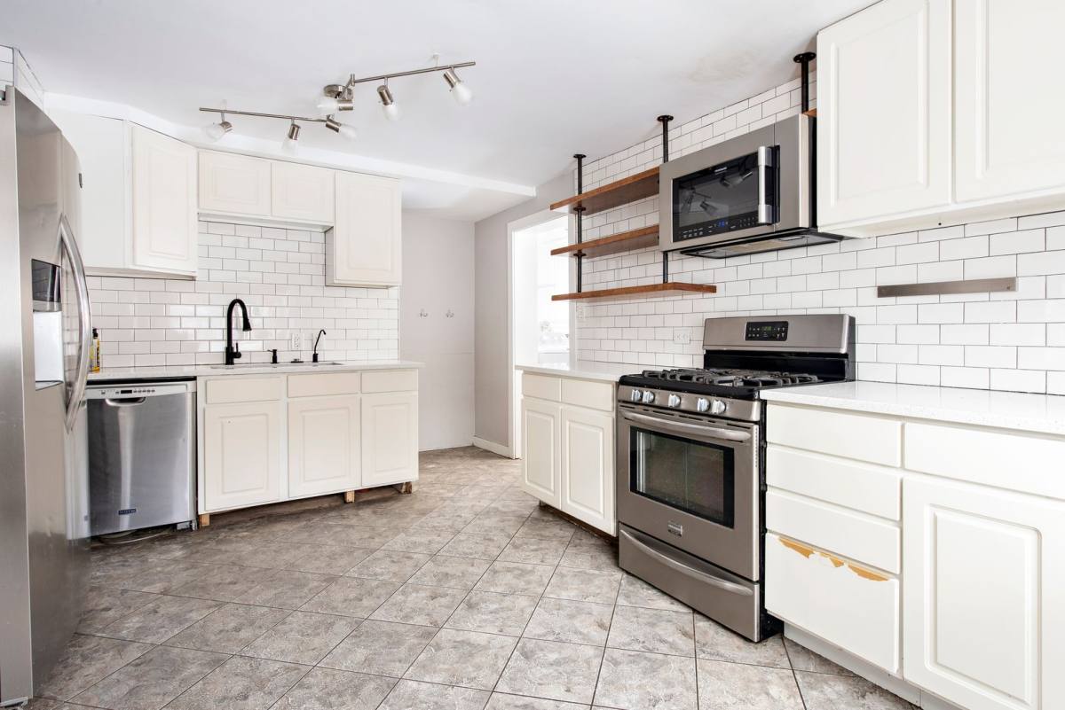 Apartment for rent at 703 10th St, Glenwood Springs, CO 81601