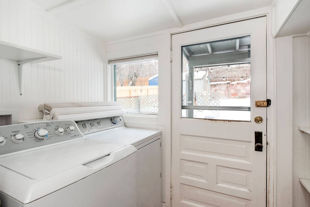Apartment for rent at 703 10th St, Glenwood Springs, CO 81601