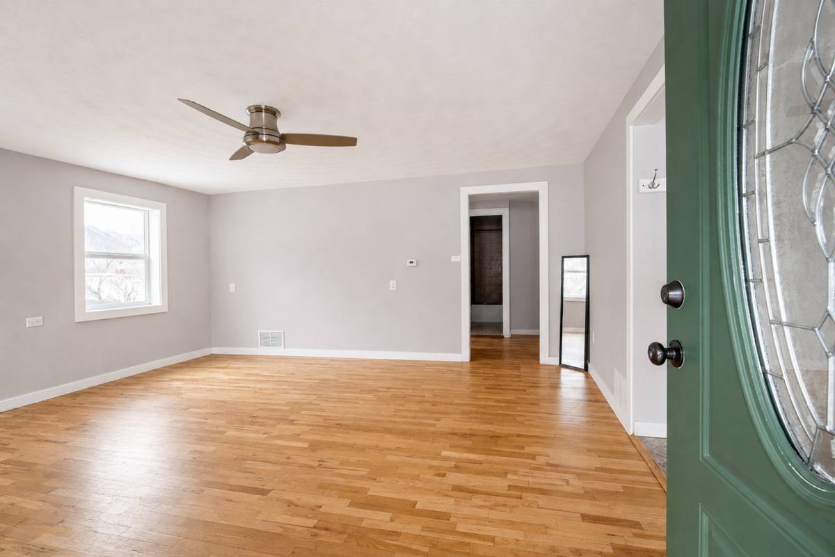 Apartment for rent at 703 10th St, Glenwood Springs, CO 81601
