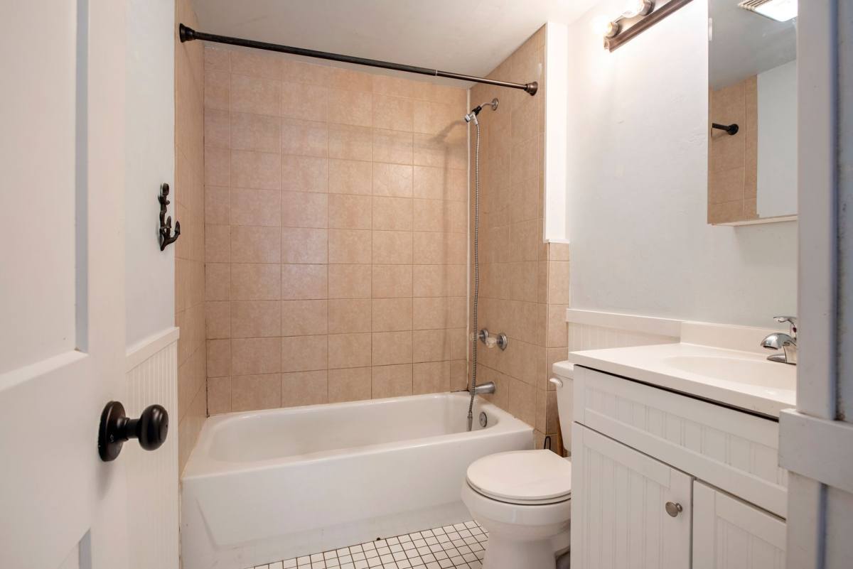 Apartment for rent at 703 10th St, Glenwood Springs, CO 81601