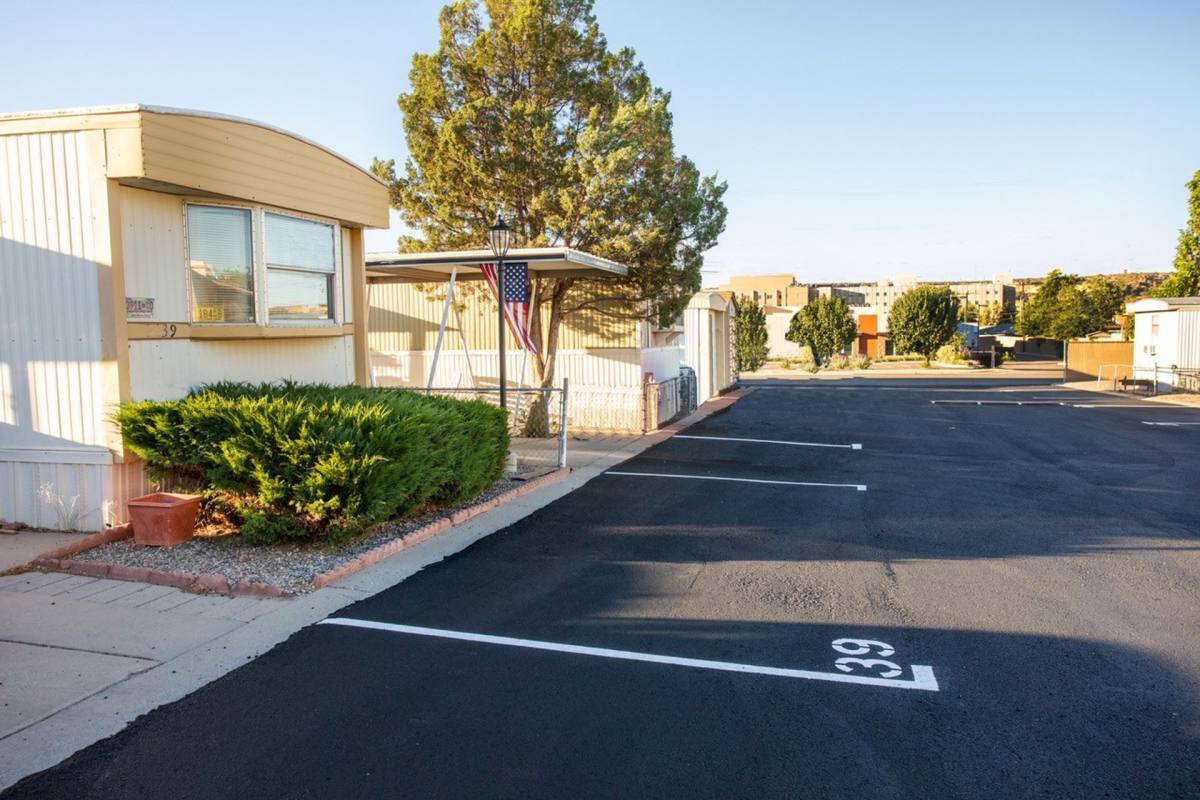 Apartment for rent at 725 W Broadway, Farmington, NM 87401