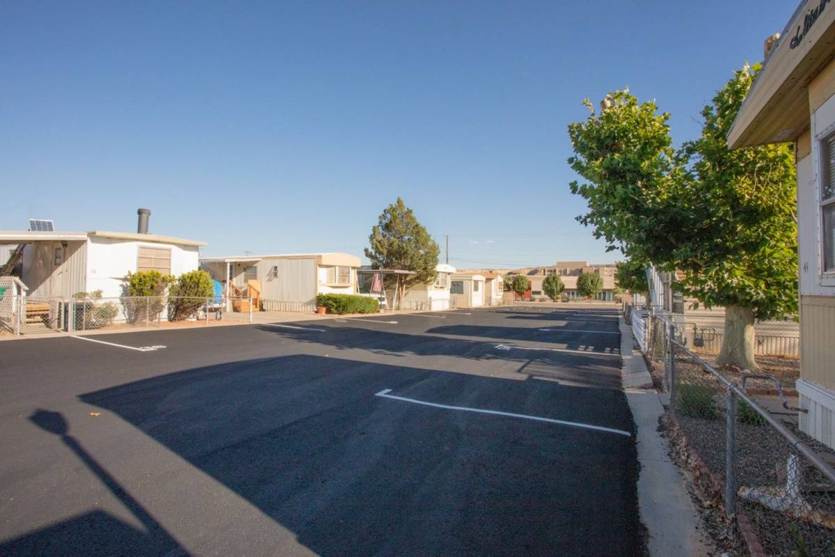 Apartment for rent at 725 W Broadway, Farmington, NM 87401