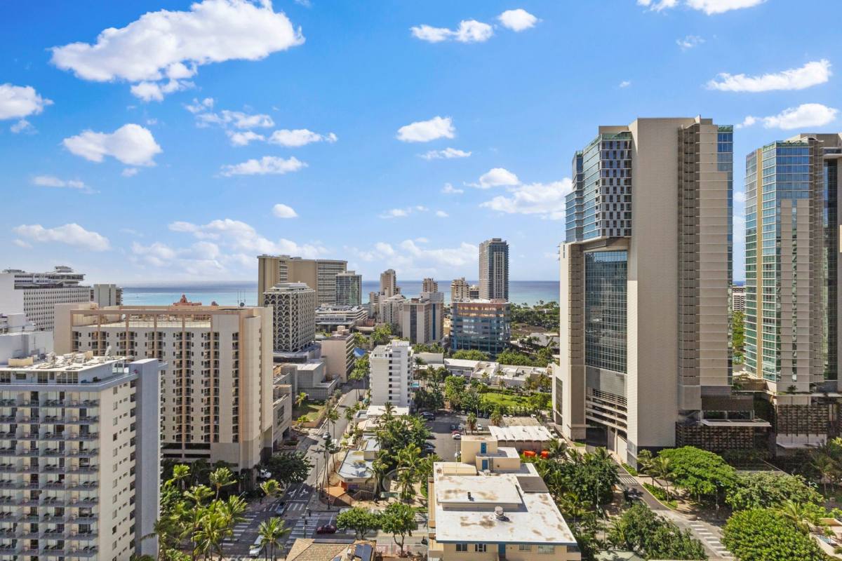 Condo for rent at 430 Lewers St, Honolulu, HI 96815
