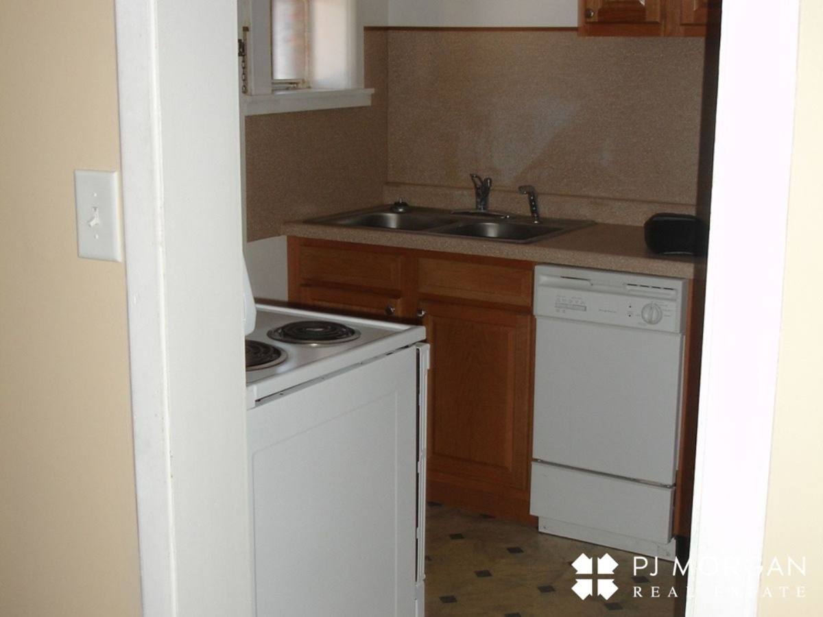 Apartment for rent at 4903 Underwood Ave, Omaha, NE 68132