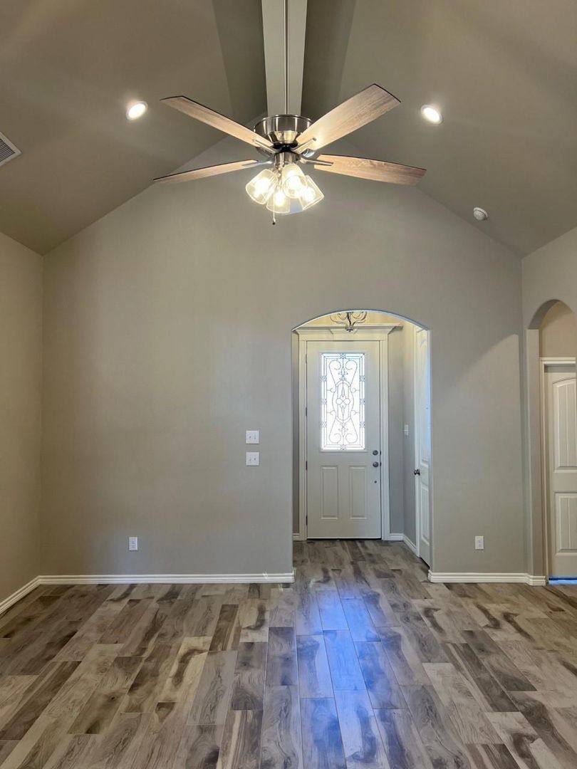 House for rent at 1125 Wild Rose Dr, Tolar, TX 76476