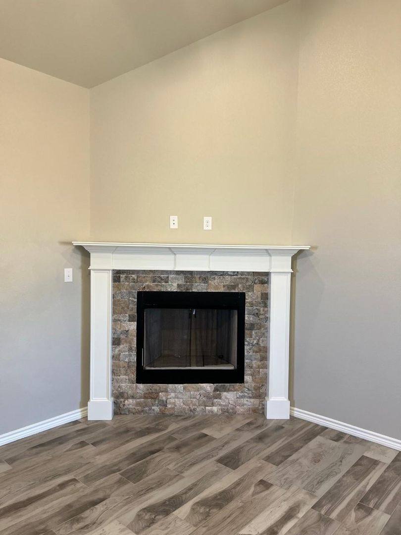 House for rent at 1125 Wild Rose Dr, Tolar, TX 76476