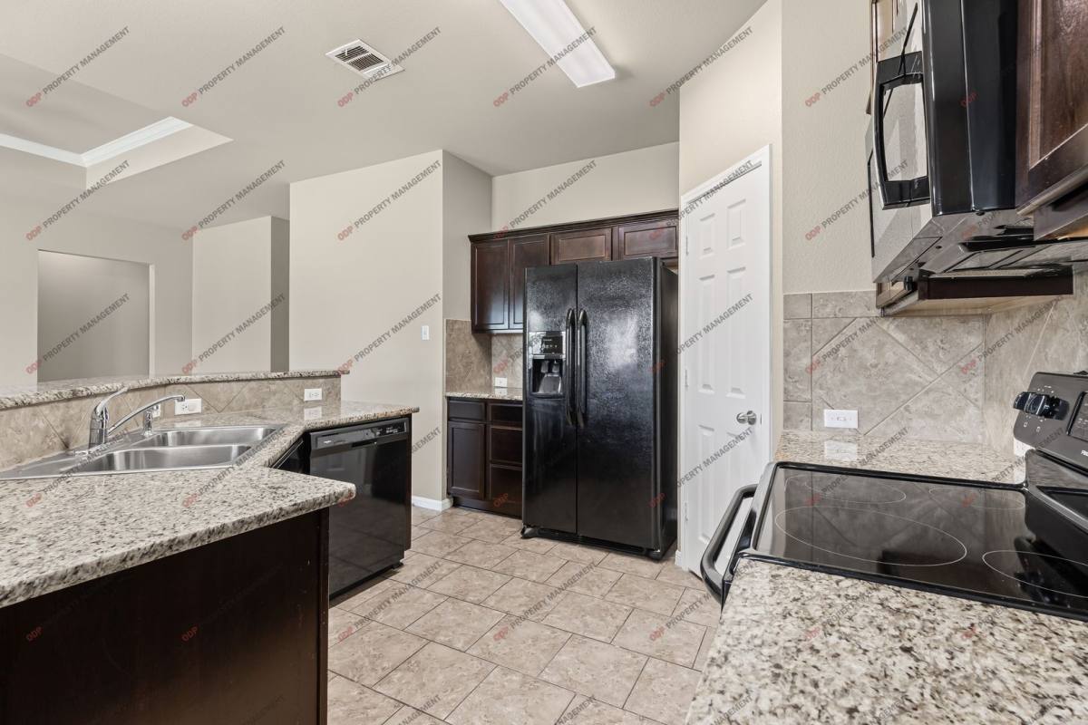 House for rent at 8012 Bridgepointe Dr, Temple, TX 76502