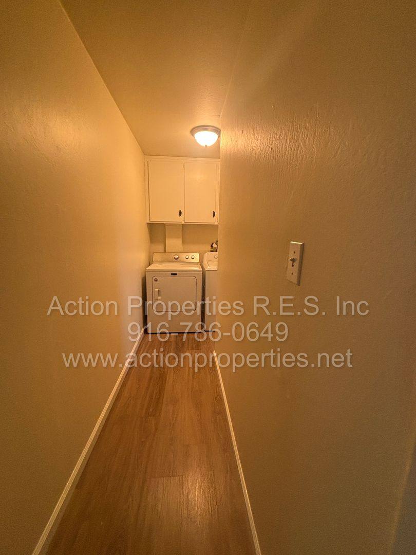 Apartment for rent at 1006 Circuit Dr, Roseville, CA 95678