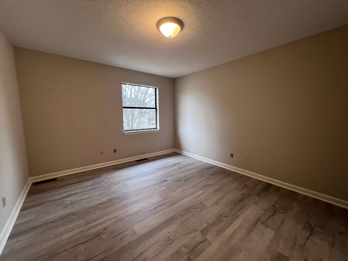Apartment for rent at 424 Jennings Dr, Bowling Green, KY 42101