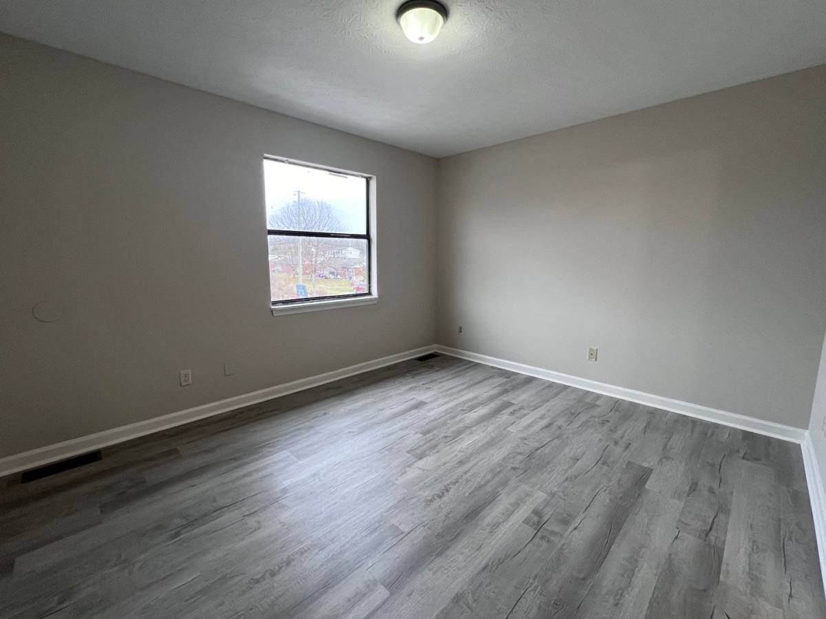 Apartment for rent at 424 Jennings Dr, Bowling Green, KY 42101