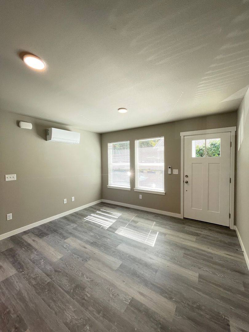 Apartment for rent at 2418 Verona St, Bellingham, WA 98229