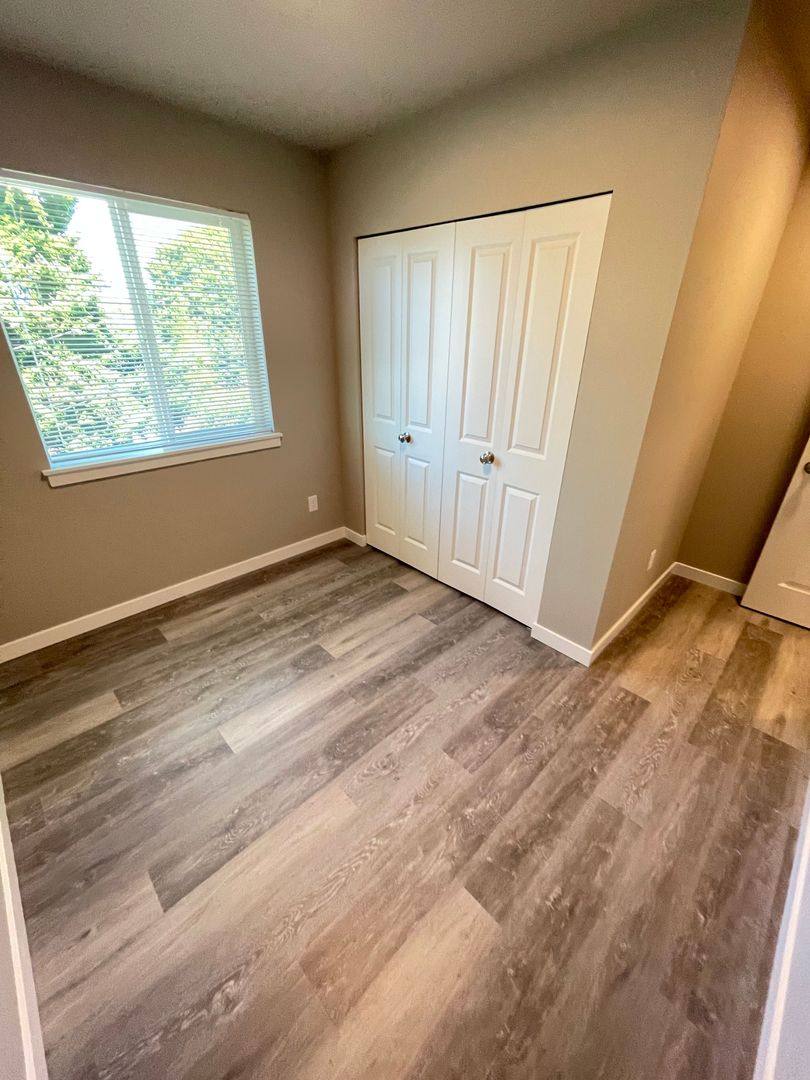 Apartment for rent at 2418 Verona St, Bellingham, WA 98229