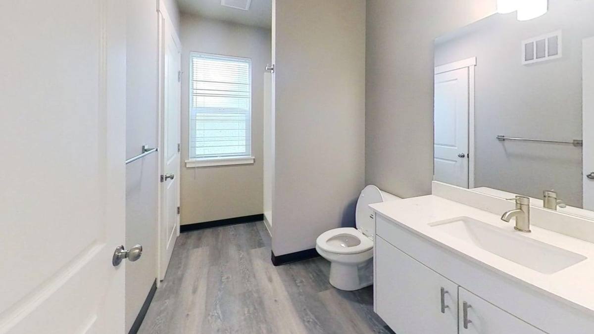 Apartment for rent at 2418 Verona St, Bellingham, WA 98229