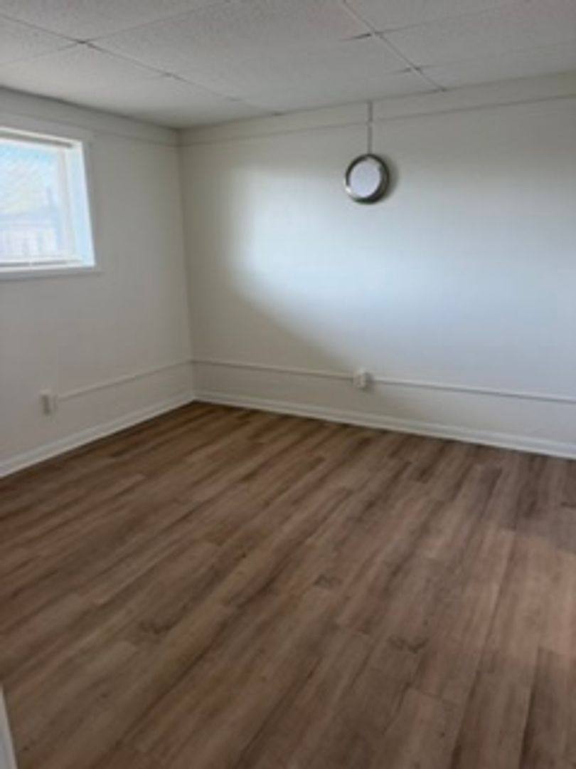 Apartment for rent at 76 Pennsylvania Ave, Westminster, MD 21157