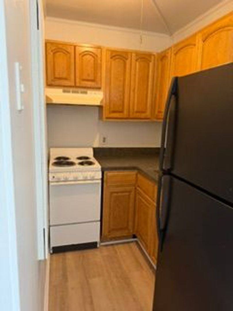 Apartment for rent at 76 Pennsylvania Ave, Westminster, MD 21157