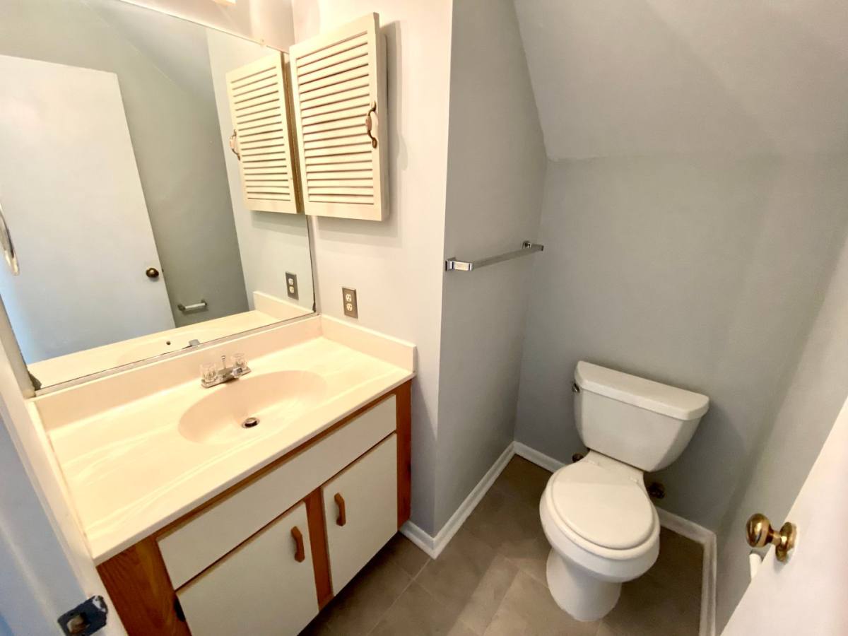 House for rent at 1116 N Green Dr, Newport News, VA 23602