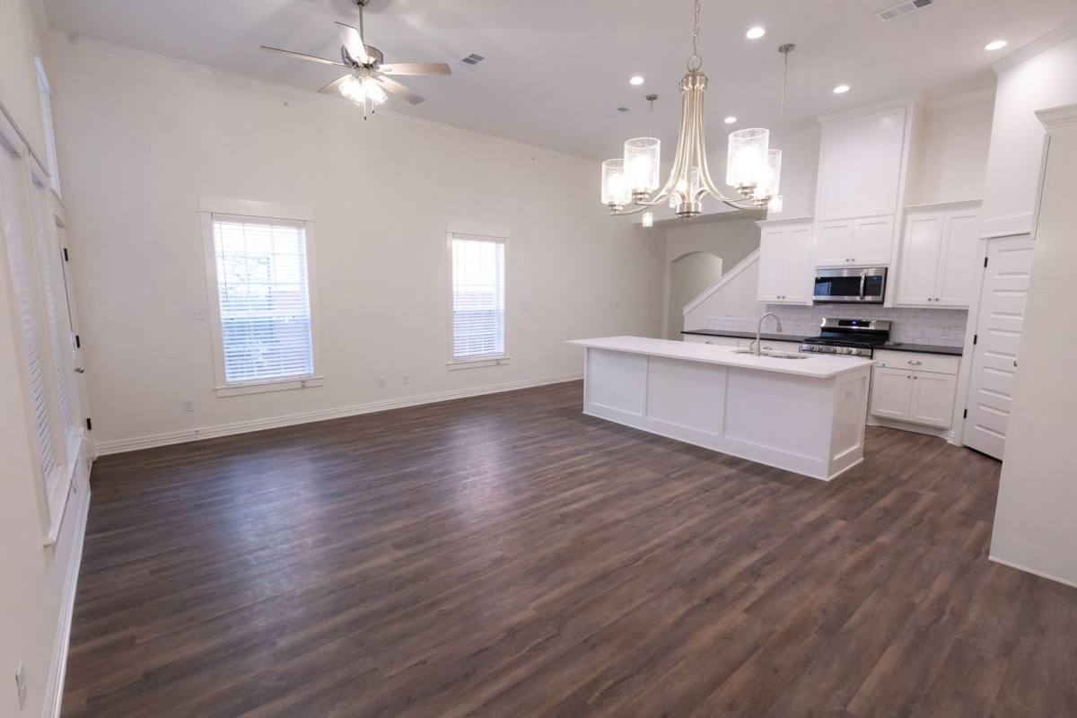 Townhouse for rent at 1546 Bennett St, Bryan, TX 77802