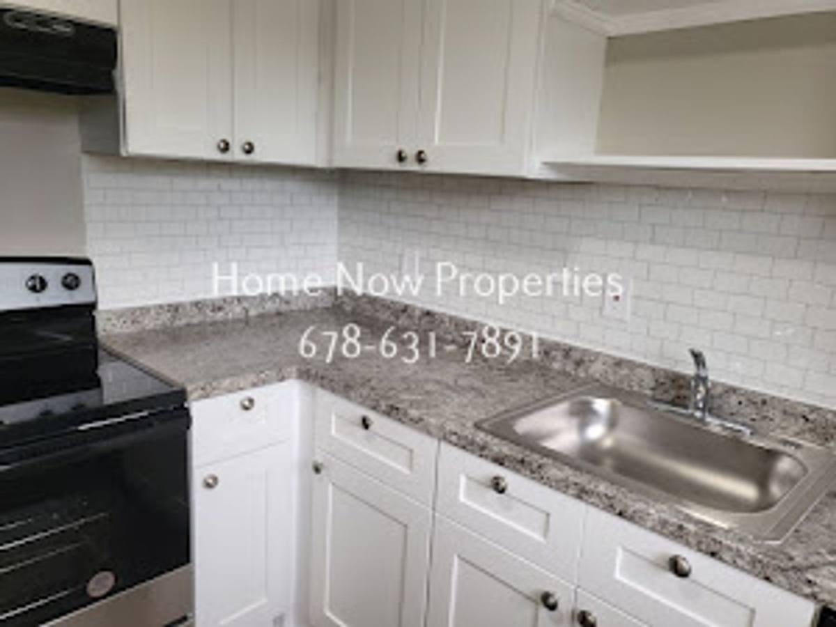 Apartment for rent at 417 Barton Dr, Forest Park, GA 30297