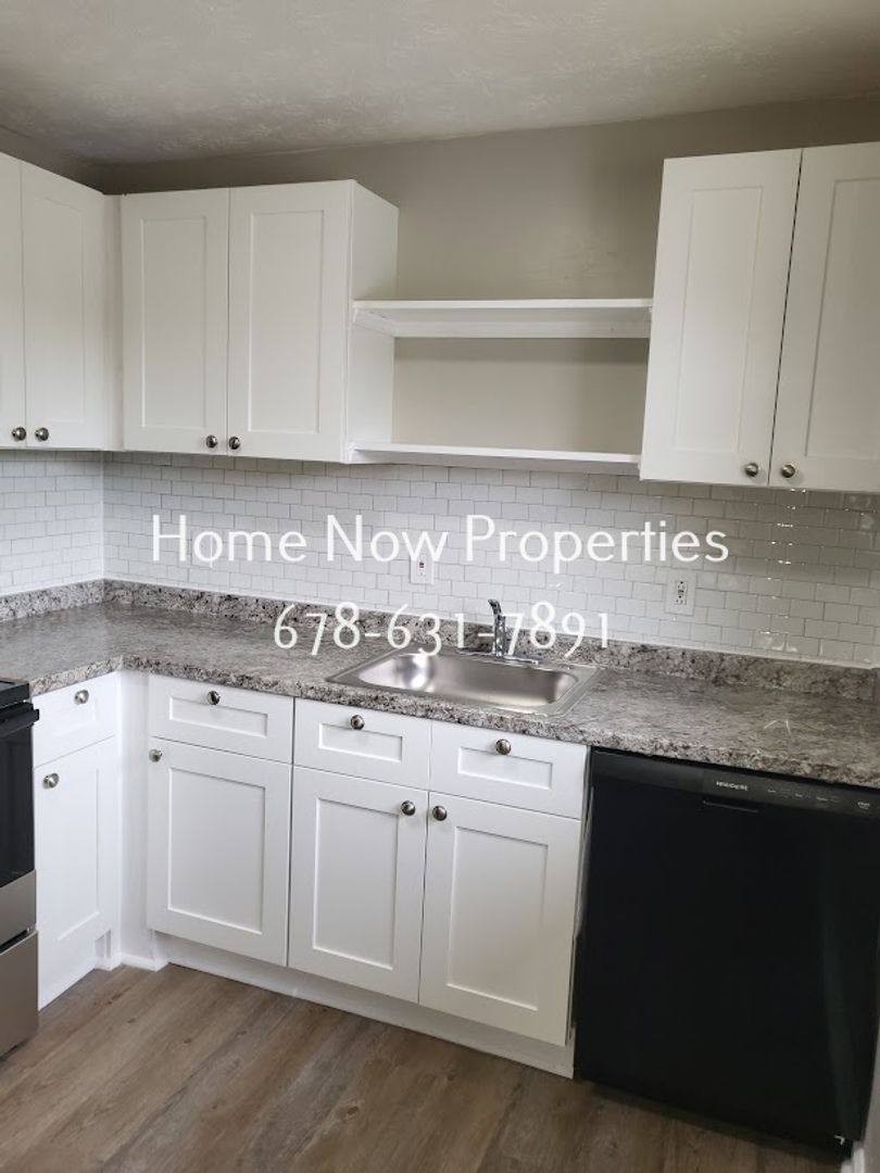 Apartment for rent at 417 Barton Dr, Forest Park, GA 30297