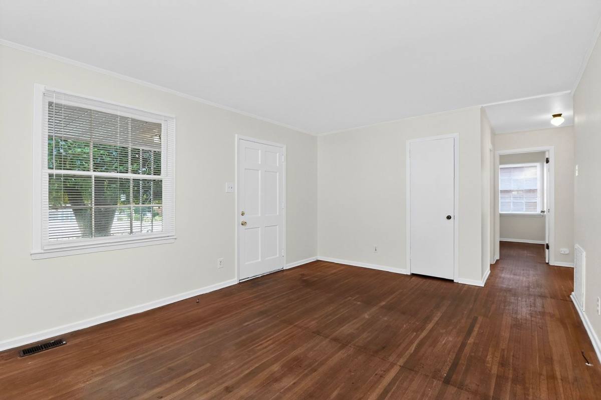 House for rent at 1813 Lasalle St, Charlotte, NC 28216