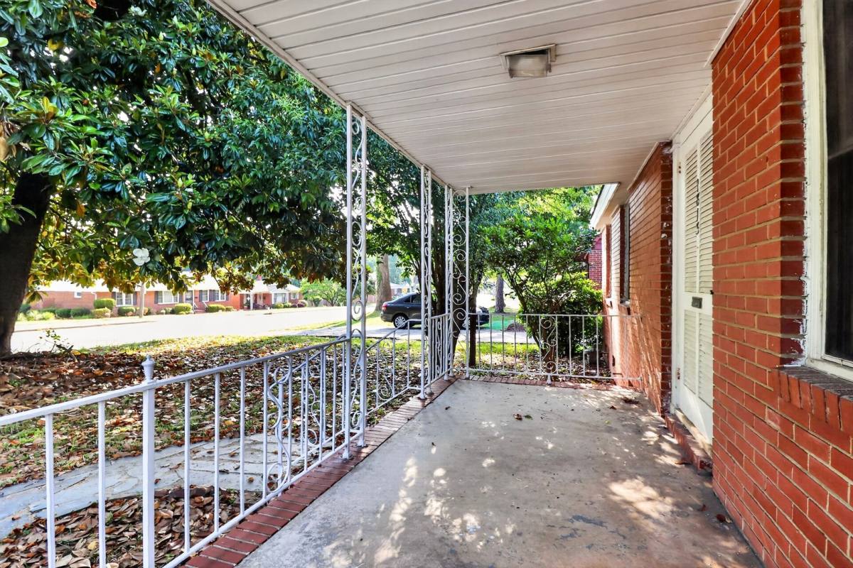 House for rent at 1813 Lasalle St, Charlotte, NC 28216