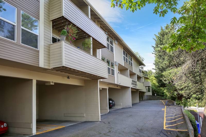 Apartment for rent at 3105 SW Barbur Blvd #:7, Portland, OR 97201