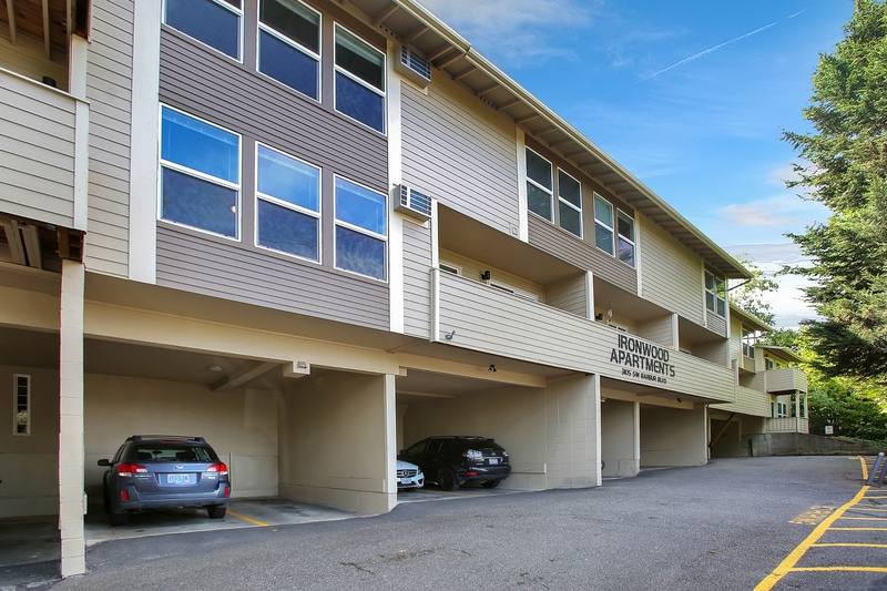 Apartment for rent at 3105 SW Barbur Blvd #:7, Portland, OR 97201
