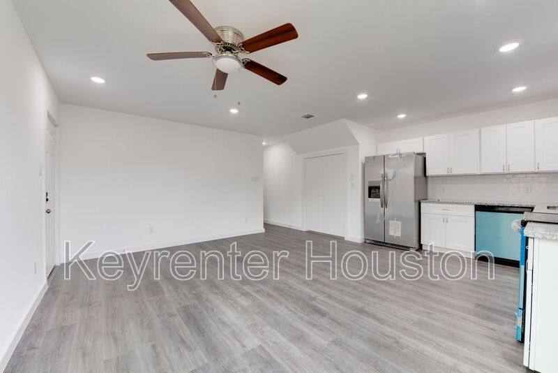 House for rent at 8126 Sterlingshire St #B, Houston, TX 77078