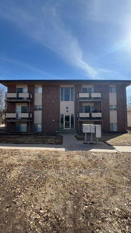 Apartment for rent at 2325 S St #8, Lincoln, NE 68503