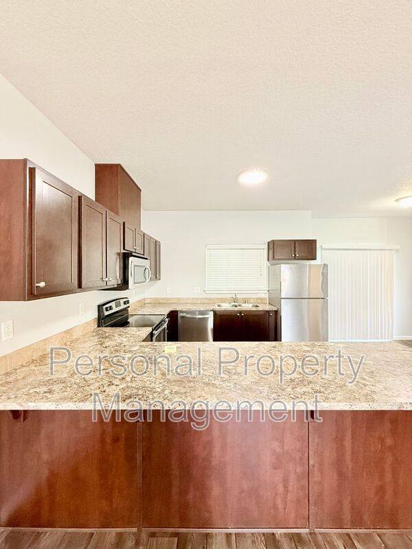 Townhouse for rent at 12600 NE 49th St #BLDG F, Vancouver, WA 98682