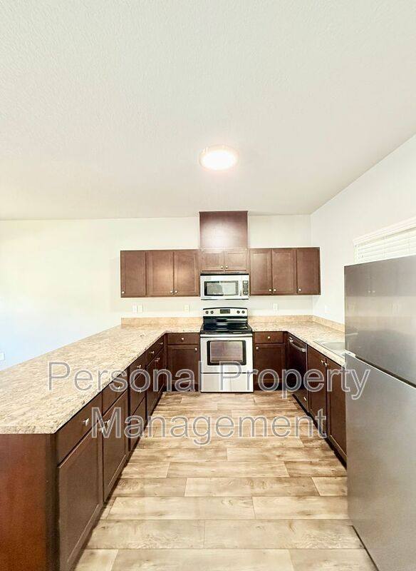 Townhouse for rent at 12600 NE 49th St #BLDG F, Vancouver, WA 98682
