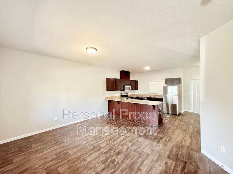 Townhouse for rent at 12600 NE 49th St #BLDG F, Vancouver, WA 98682