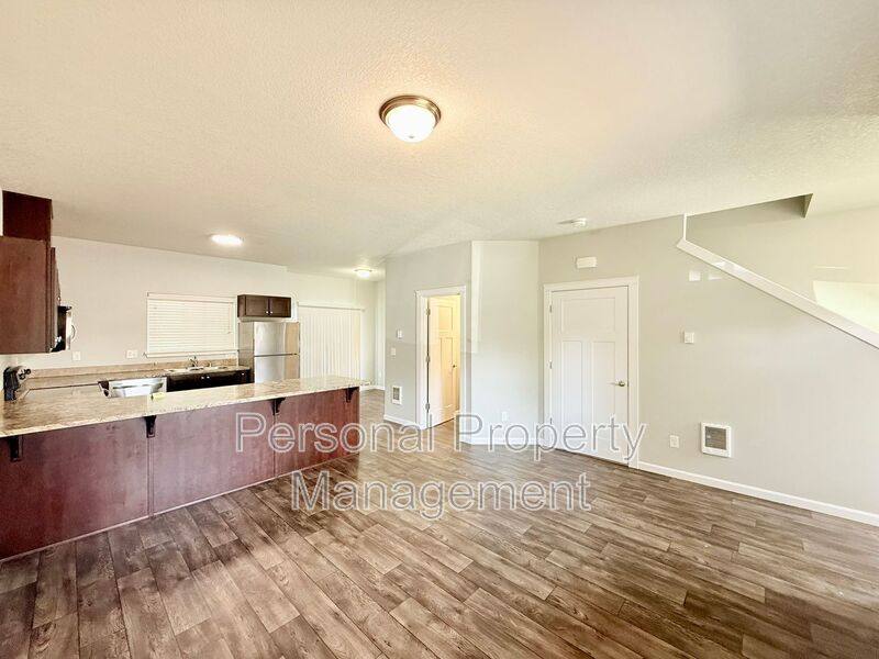 Townhouse for rent at 12600 NE 49th St #BLDG F, Vancouver, WA 98682