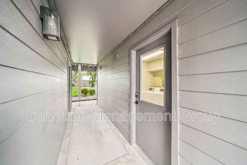 Apartment for rent at 109 S 9th Ave #102, Broken Arrow, OK 74012