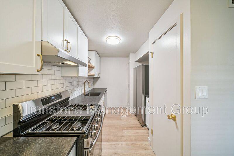 Apartment for rent at 109 S 9th Ave #102, Broken Arrow, OK 74012