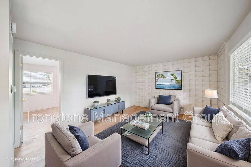 Apartment for rent at 109 S 9th Ave #102, Broken Arrow, OK 74012