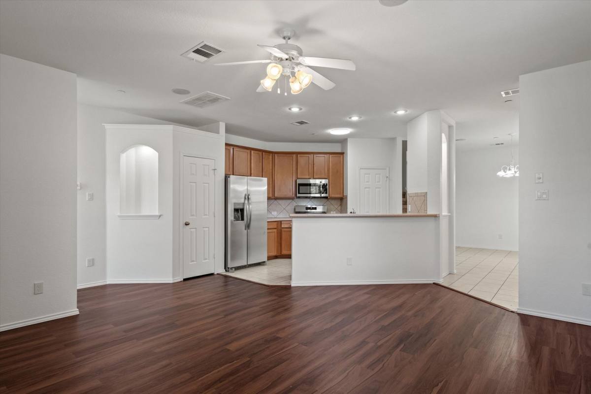Apartment for rent at 9201 Brodie Lane, Austin, TX 78748