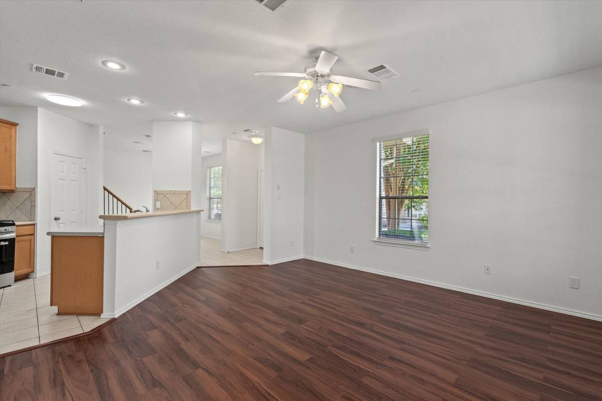 Apartment for rent at 9201 Brodie Lane, Austin, TX 78748