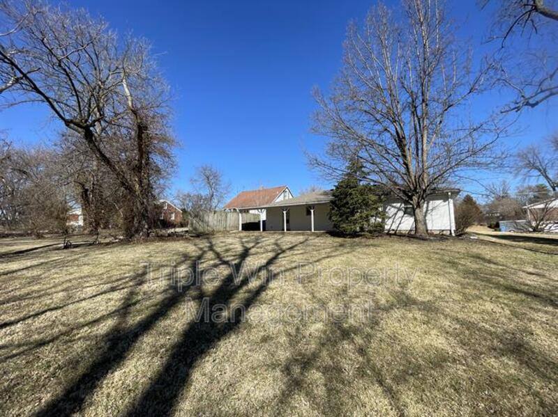 House for rent at 1280 St Catherine, Florissant, MO 63031