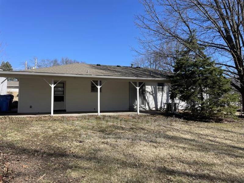 House for rent at 1280 St Catherine, Florissant, MO 63031