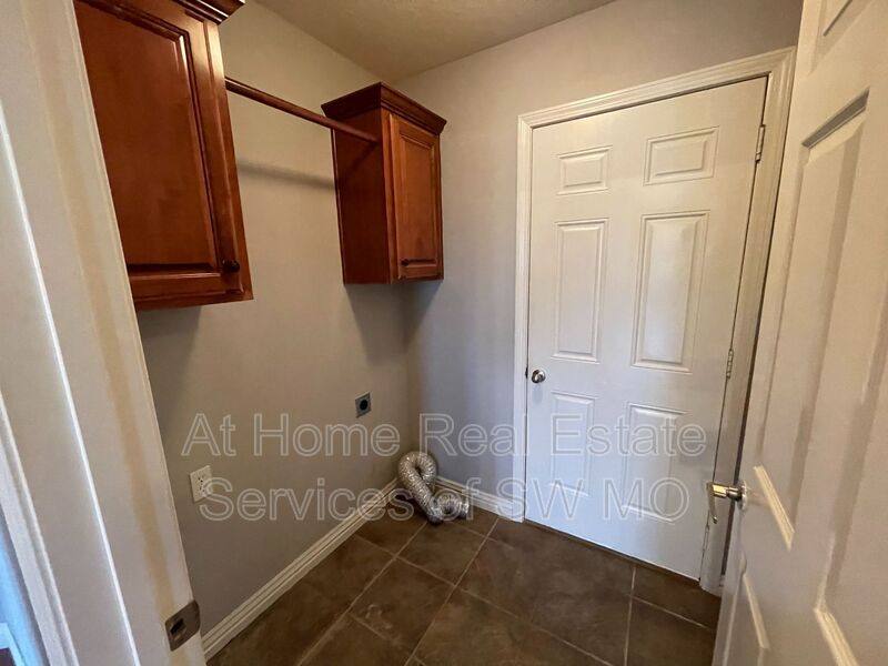 House for rent at 6063 N 19th, Ozark, MO 65721