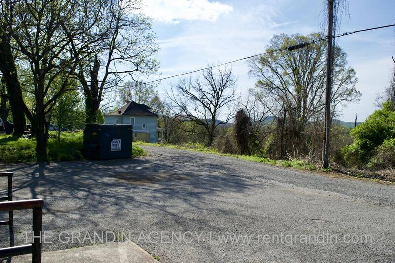 Apartment for rent at 1624 Chapman Ave SW #A6, Roanoke, VA 24016