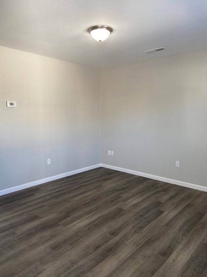 Apartment for rent at 2606 Hickman Rd, Poplar Bluff, MO 63901