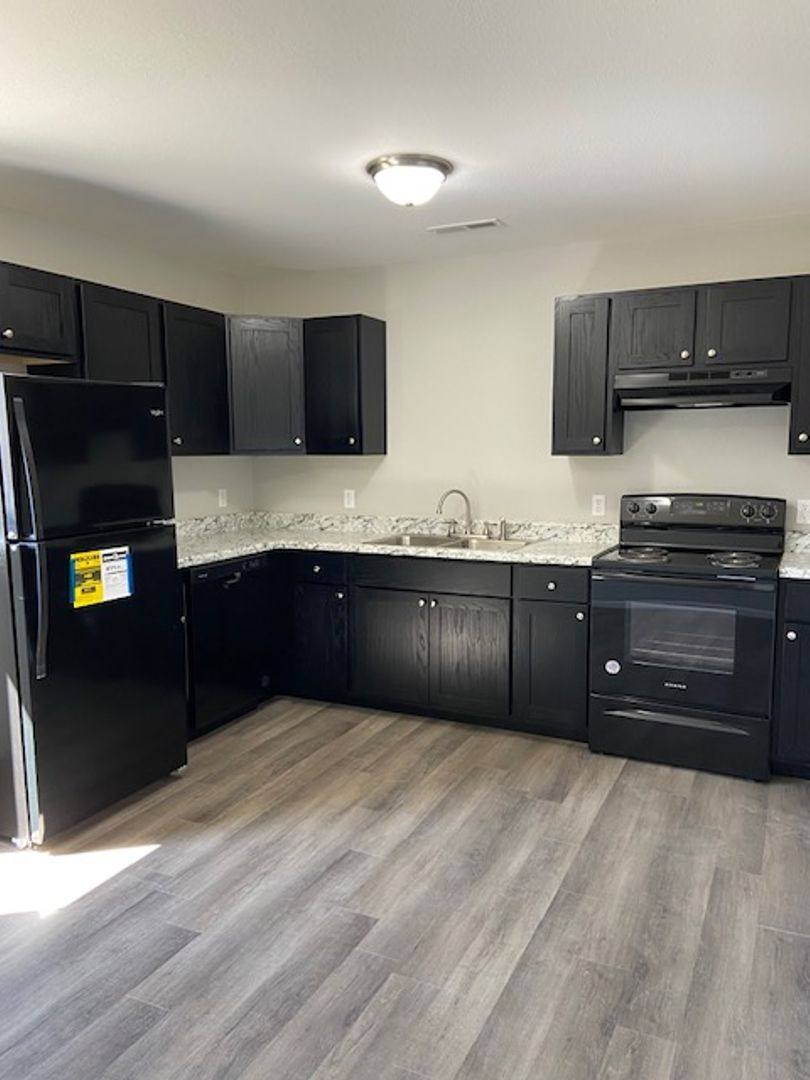 Apartment for rent at 2606 Hickman Rd, Poplar Bluff, MO 63901