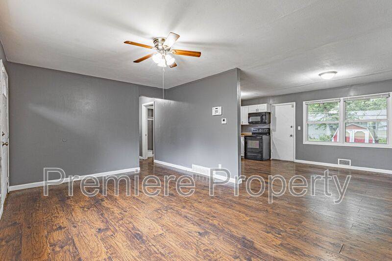 House for rent at 7719 E 112th Terrace, Kansas City, MO 64134