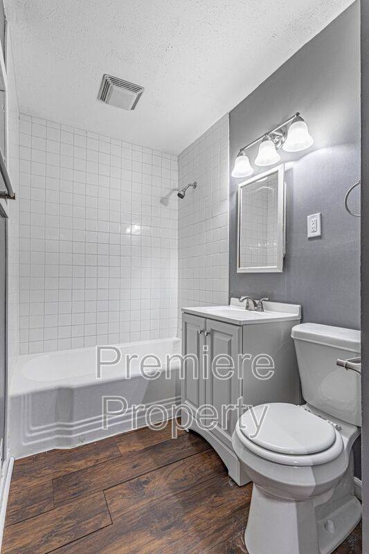 House for rent at 7719 E 112th Terrace, Kansas City, MO 64134