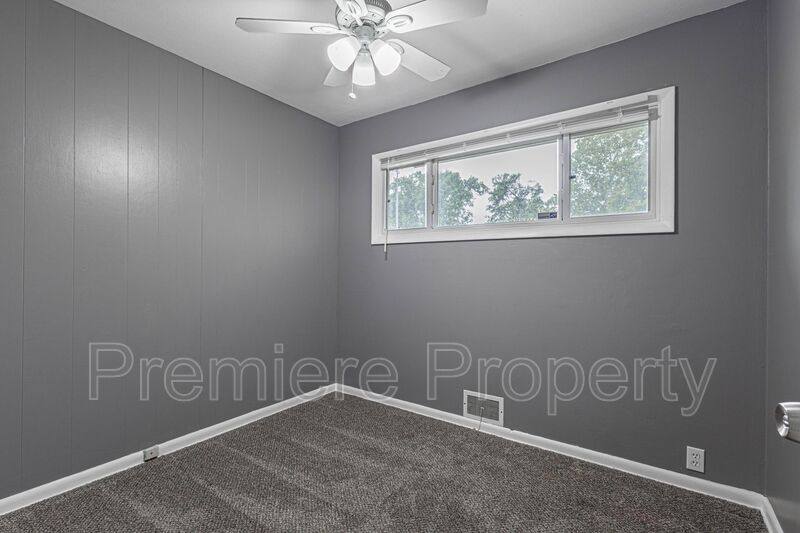 House for rent at 7719 E 112th Terrace, Kansas City, MO 64134