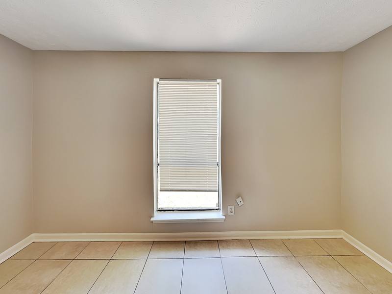 House for rent at 1289 Knoll Court NW, Conyers, GA 30012