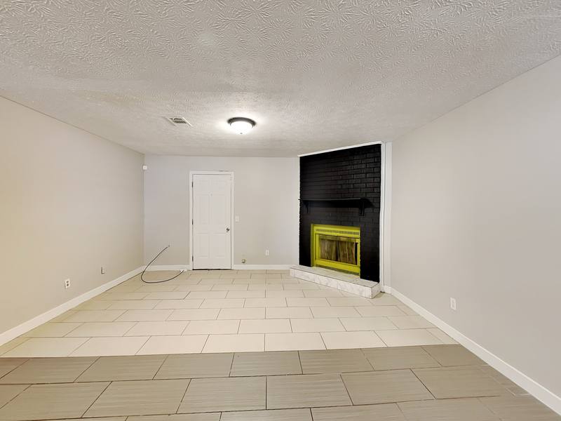 House for rent at 1289 Knoll Court NW, Conyers, GA 30012