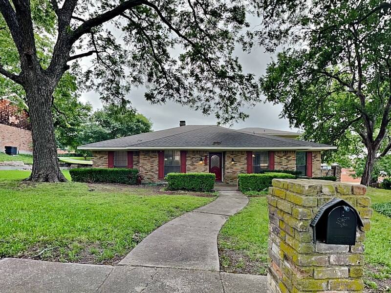 House for rent at 205 Woodpark Lane, Rockwall, TX 75087